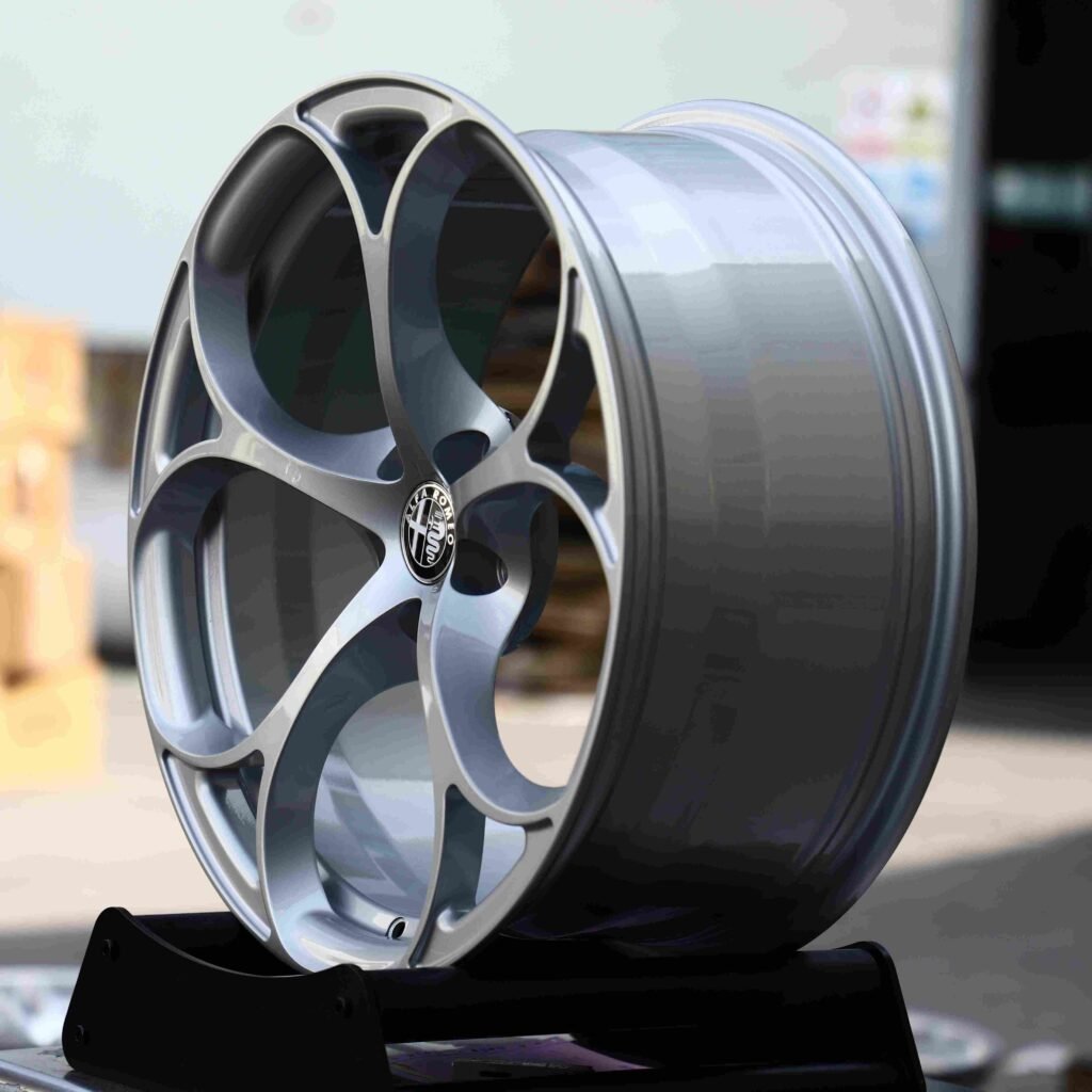 Bright Silver Forged Wheels - Alfa Romeo Giulia / Alfa Romeo Stelvio Fitment (5-Lug) view 3