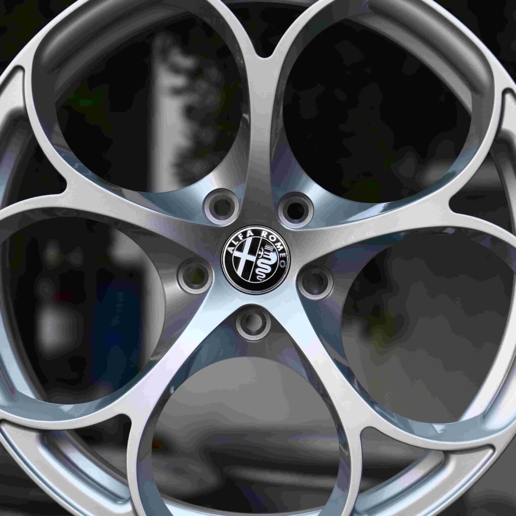 Bright Silver Forged Wheels - Alfa Romeo Giulia / Alfa Romeo Stelvio Fitment (5-Lug) view 4