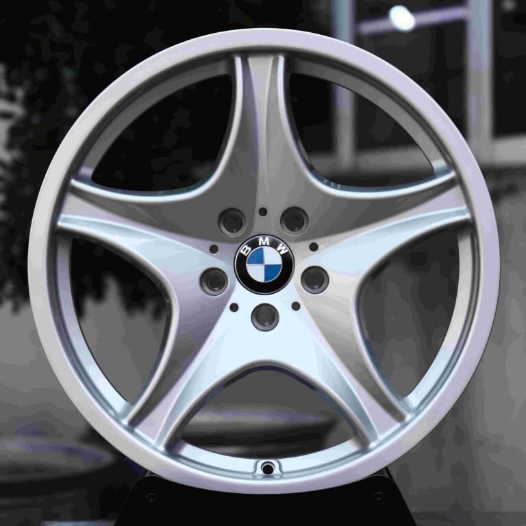 BMW M3 wheels – Bright Silver, front view