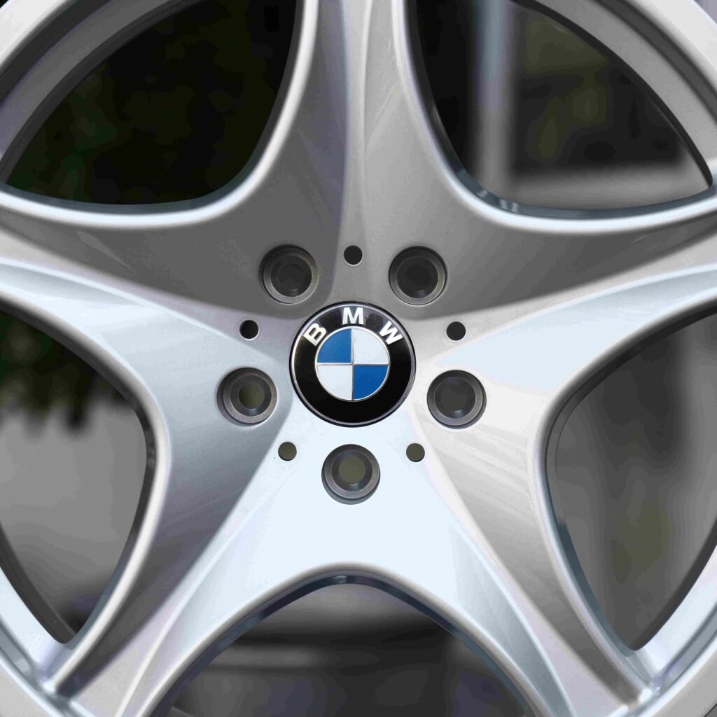 BMW M4 F82 wheels – Bright Silver, lip and barrel detail