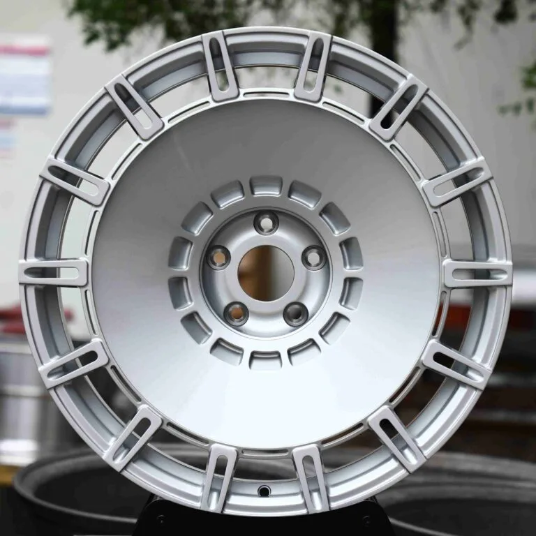 Porsche 911 wheels – Bright Silver, front view