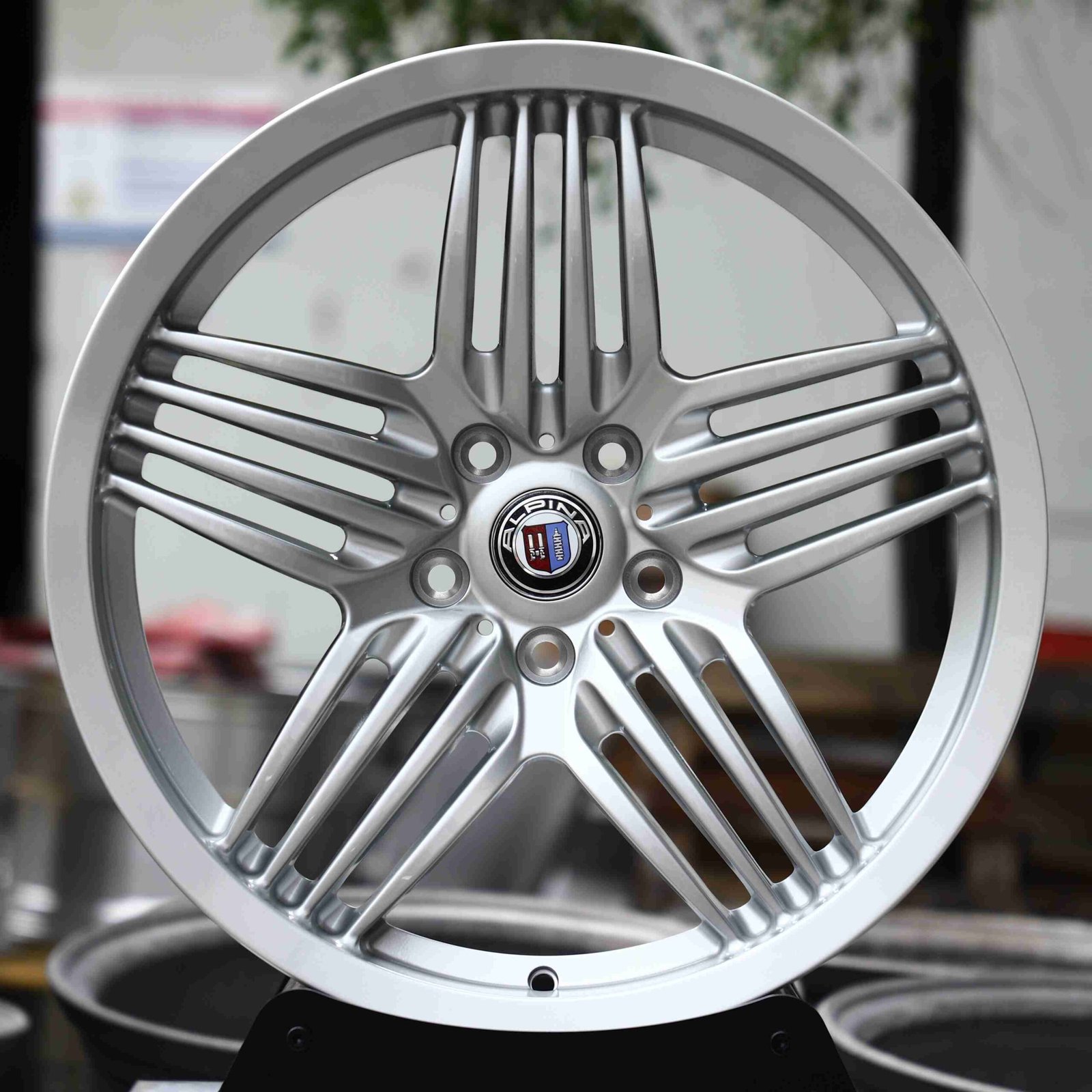 Porsche 911 wheels – Bright Silver, front view