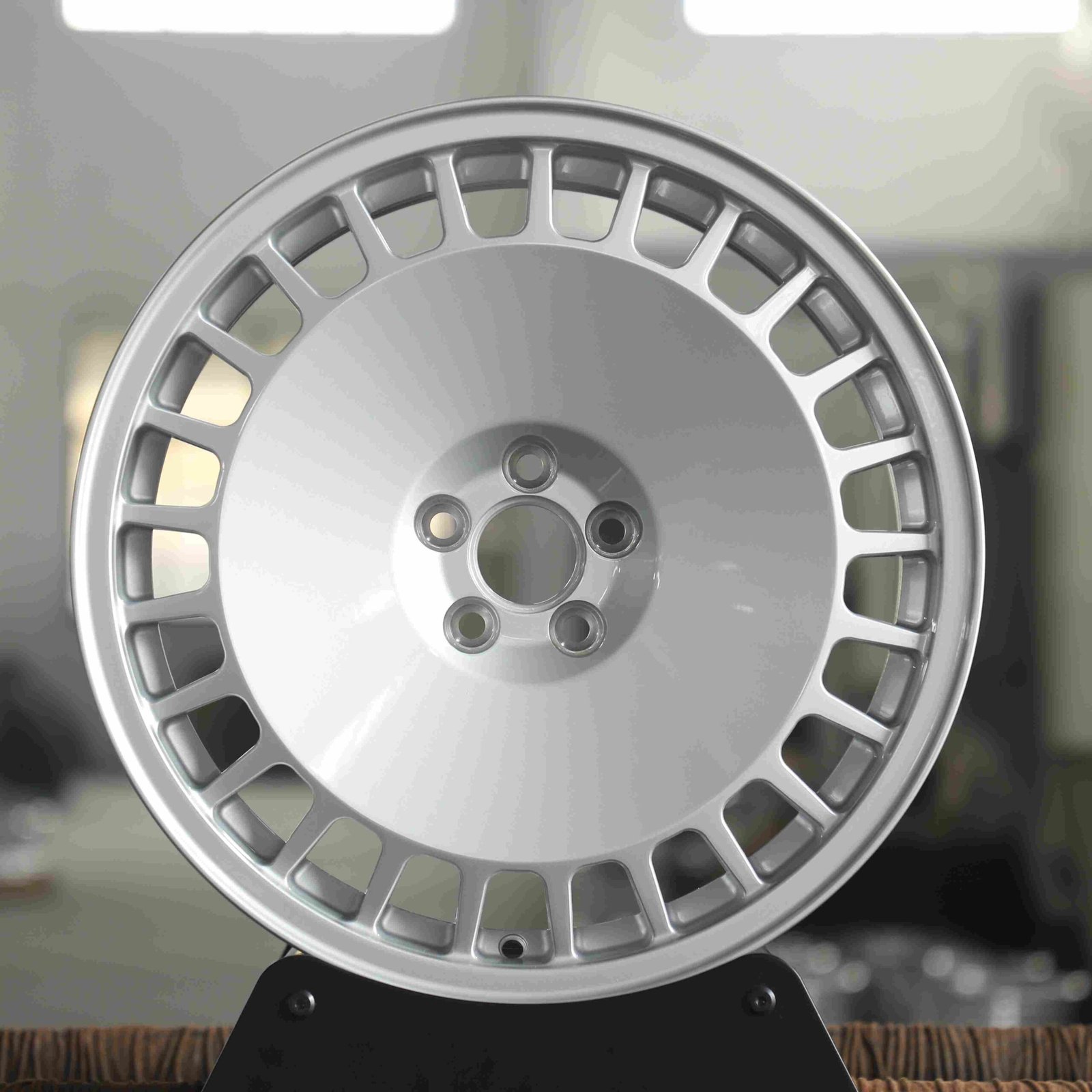 Audi A6 wheels – Bright Silver Full-Face, front view