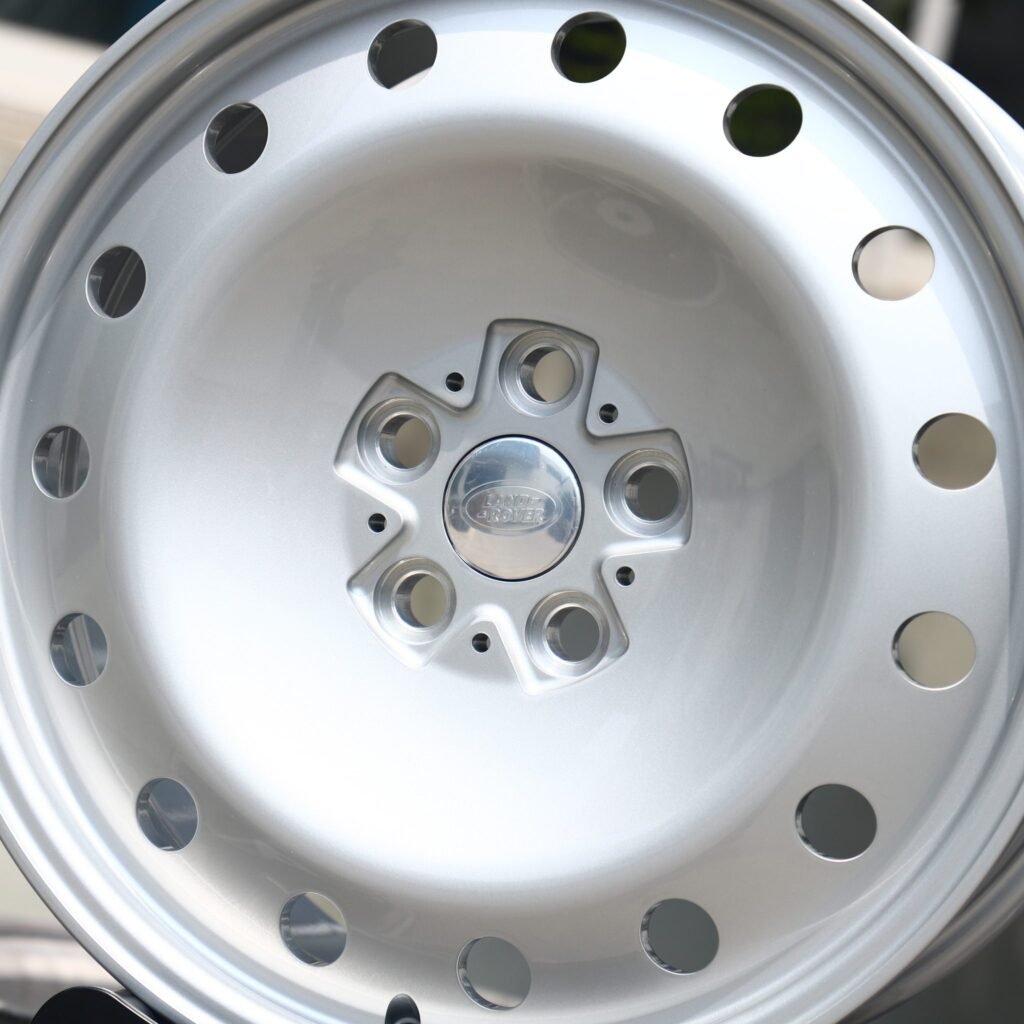 Tesla Model 3 wheels – Bright Silver Full-Face, lip and barrel detail