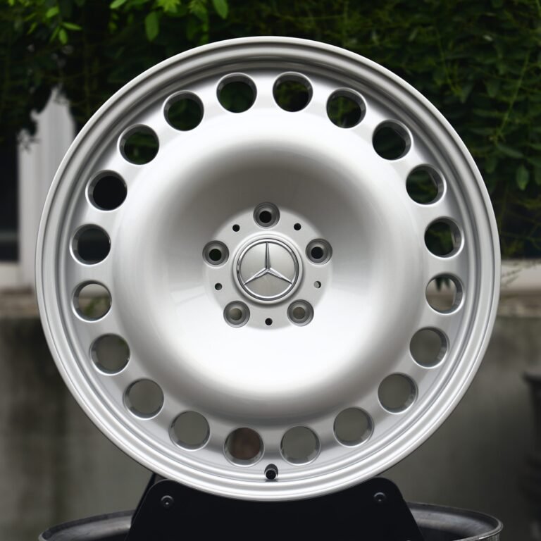 Mercedes-Benz E-Class wheels – Bright Silver Full-Face, front view