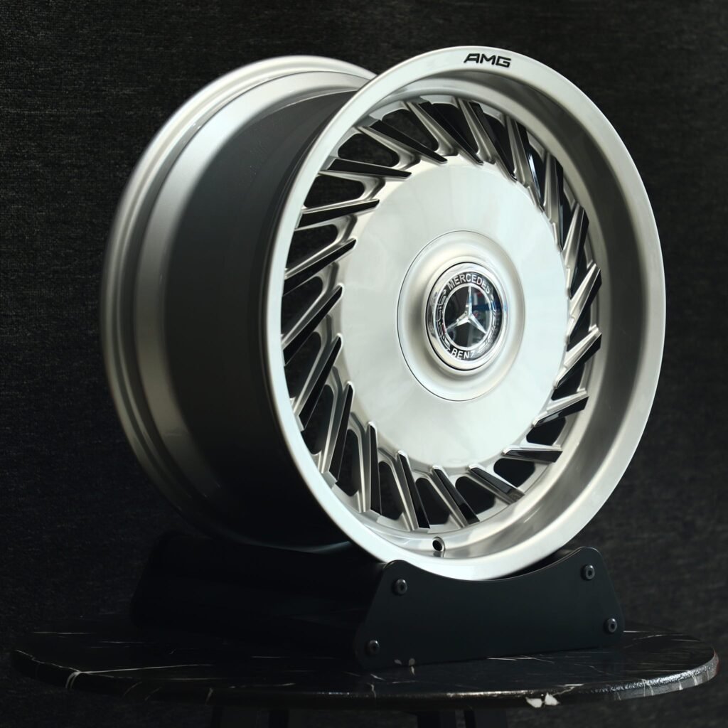 Mercedes-Benz S-Class wheels – Bright Silver Full-Face, angled view