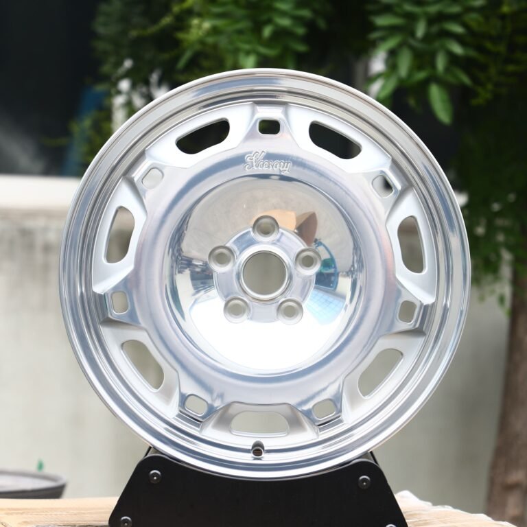 Porsche 911 wheels – Bright Silver Full-Face, front view
