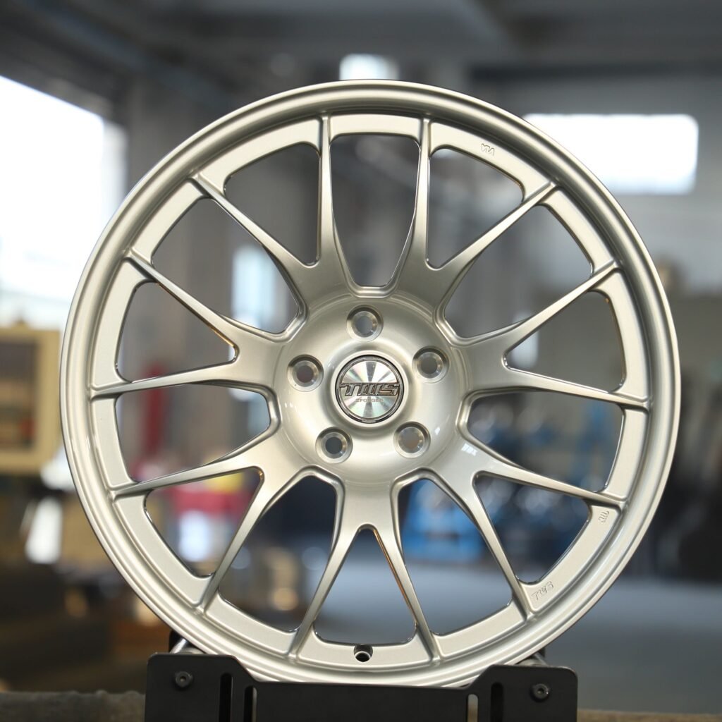 BMW M3 F80 wheels – Bright Silver / Gloss Black 7 Y-Spoke, front view