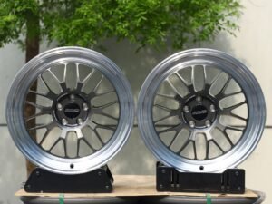 Bright Silver Multi-Spoke Deep Lip 2-Piece Forged Wheels – Audi A6 / Mercedes-Benz E-Class Fitment (5-Lug)