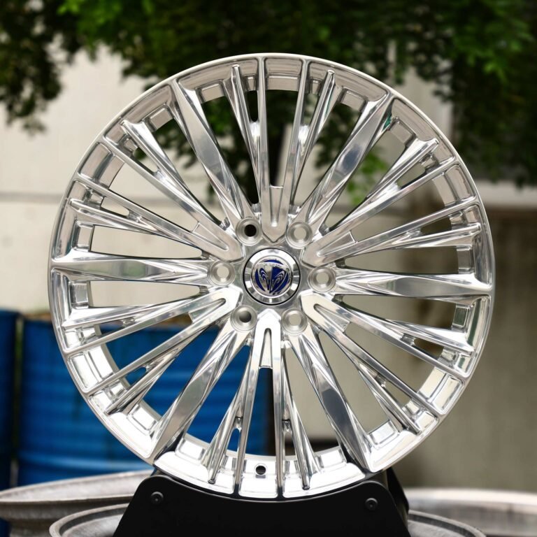 Porsche 911 wheels – Bright Silver Multi-Spoke, front view
