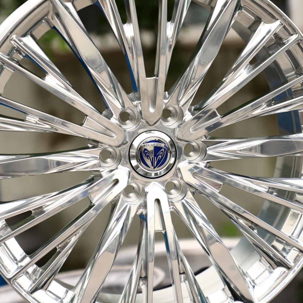 Audi A4 B9 wheels – Bright Silver Multi-Spoke (Ram OEM-Style), lip and barrel detail