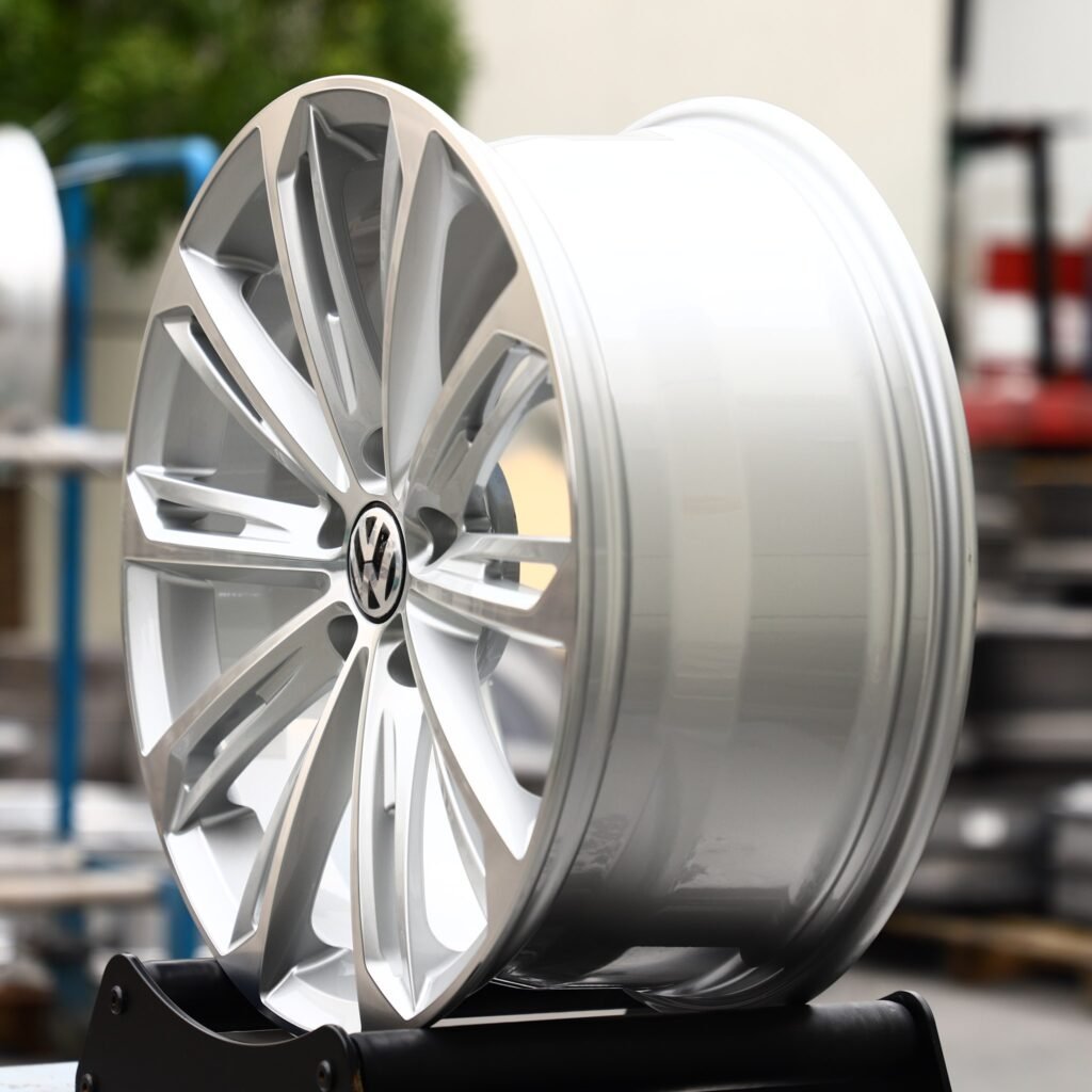 5x112 wheels – Bright Silver Split (Volkswagen OEM-Style), side view