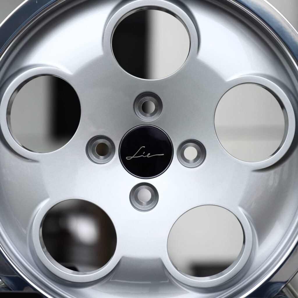 Mazda MX-5 Miata NA wheels – Bright Silver Steelie-Style Dish (Honda Civic EK / Mini Cooper R53 Forged Wheels – Bright Silver Steelie-Style), lip and barrel detail