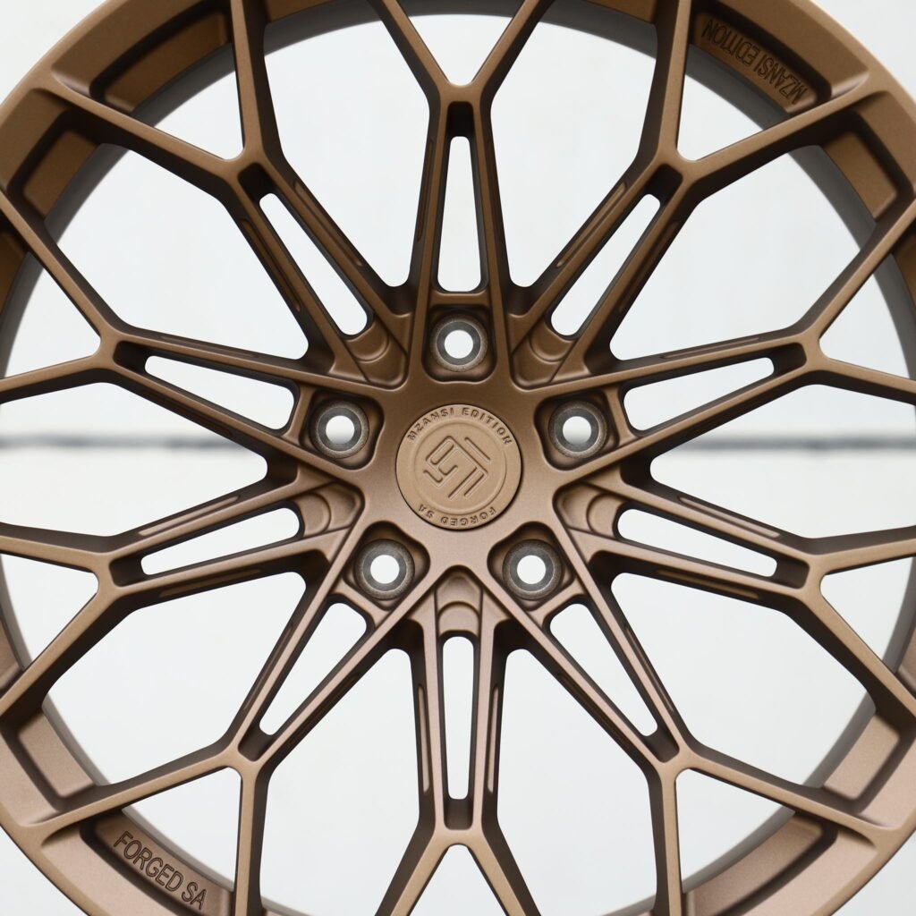 BMW M4 F82 wheels – Bronze 10 Y-Spoke Concave, lip and barrel detail