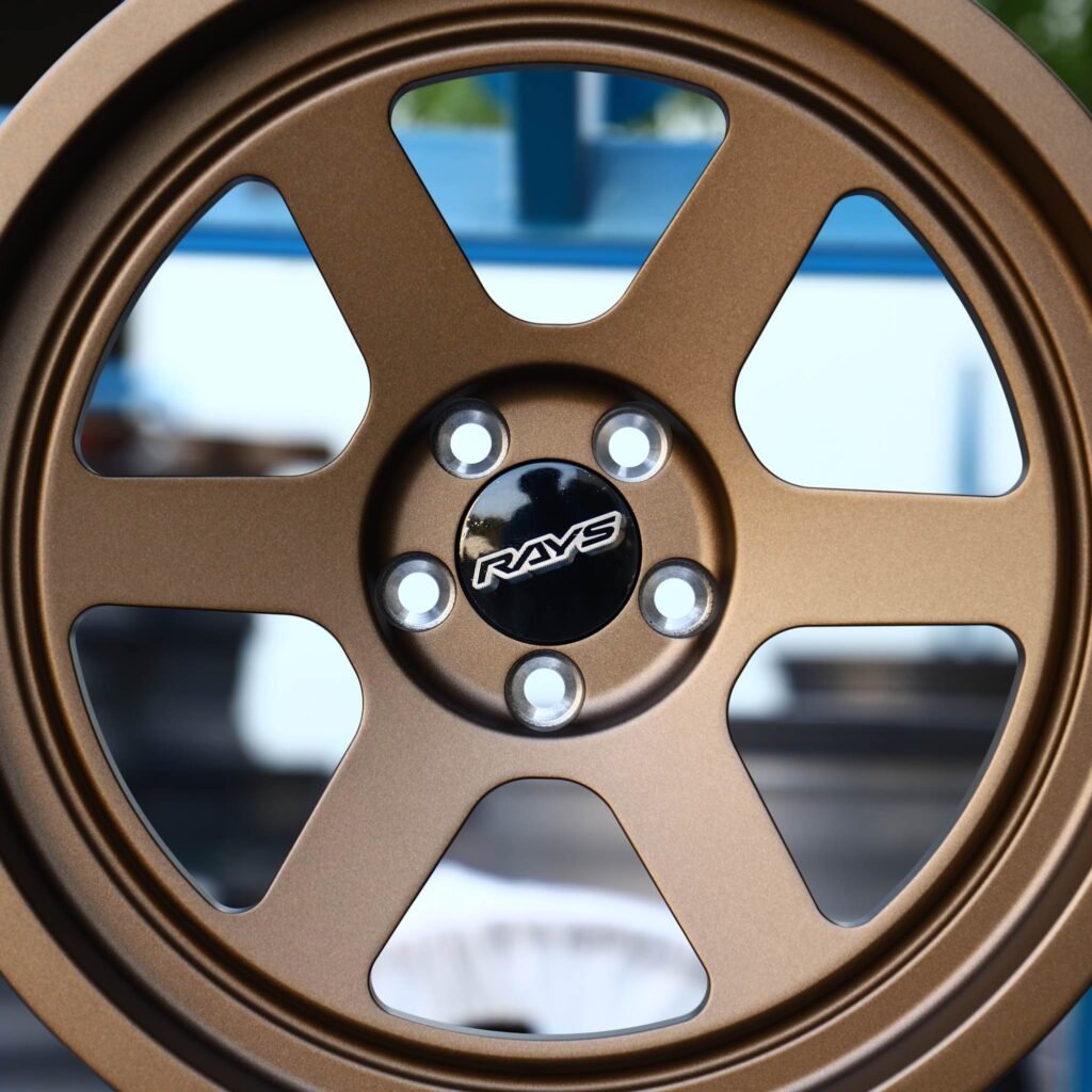 Jeep Gladiator wheels – Bronze Deep Lip (Rays-Style), lip and barrel detail