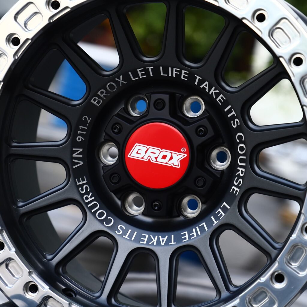 Chevrolet Silverado 1500 wheels – BROX Gray Beadlock, lip and barrel detail
