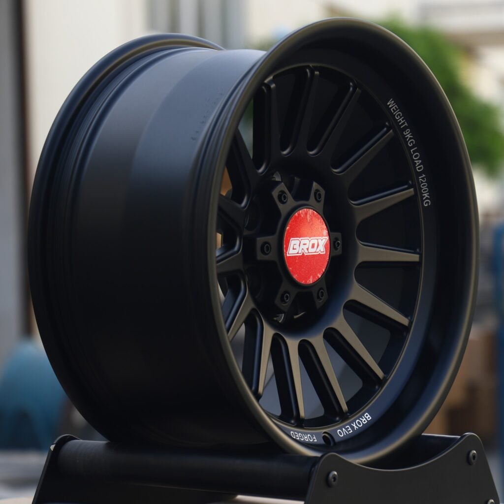 Toyota 4Runner wheels – Matte Black 15-Spoke Deep Dish (Brox-Style), lip and barrel detail