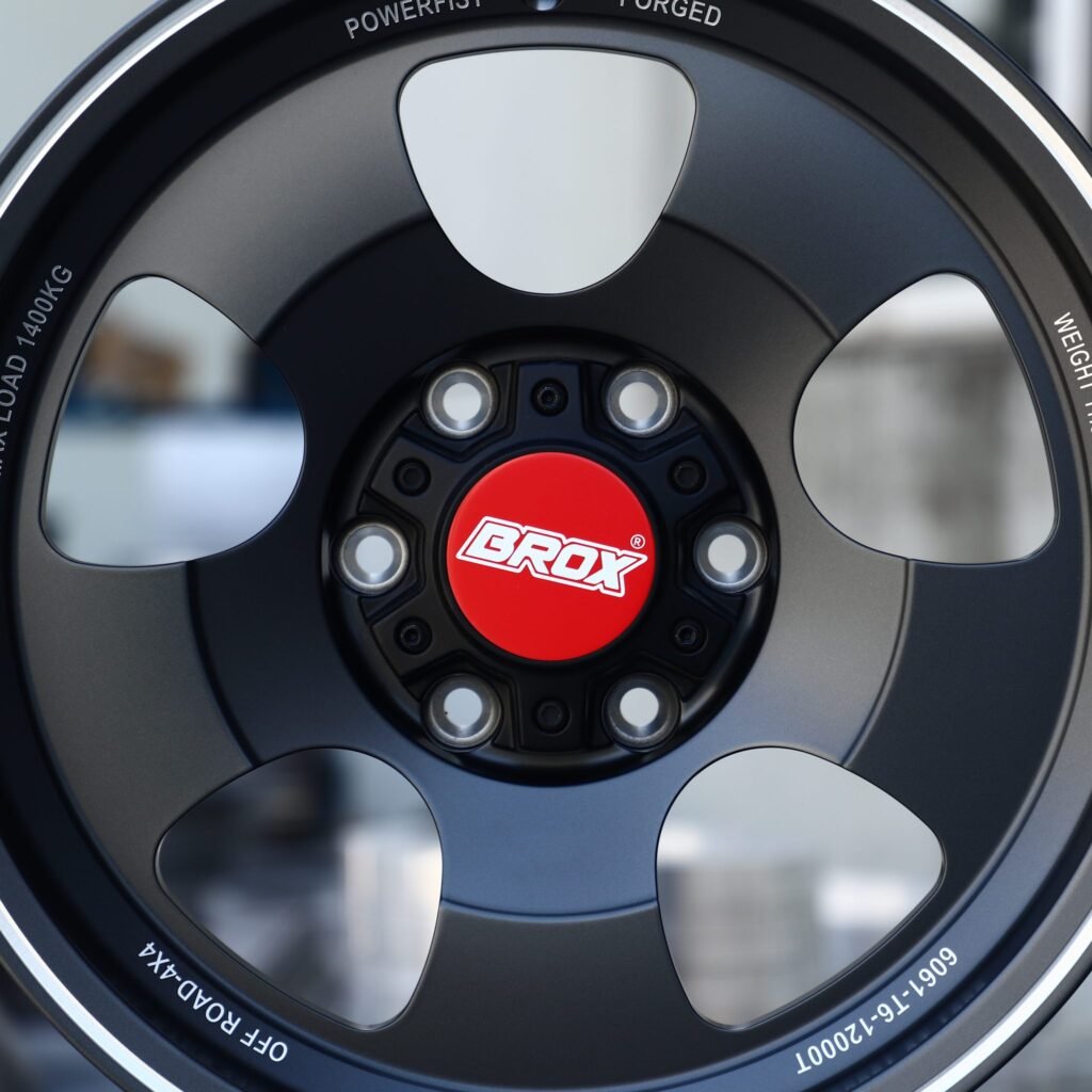 Toyota 4Runner wheels – Matte Black 5-Spoke Machined Lip (Brox-Style), lip and barrel detail