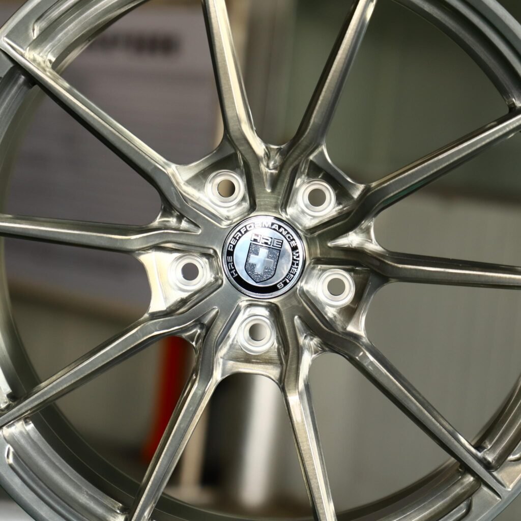 5x112 wheels – Brushed Silver 10-Spoke Concave, side view
