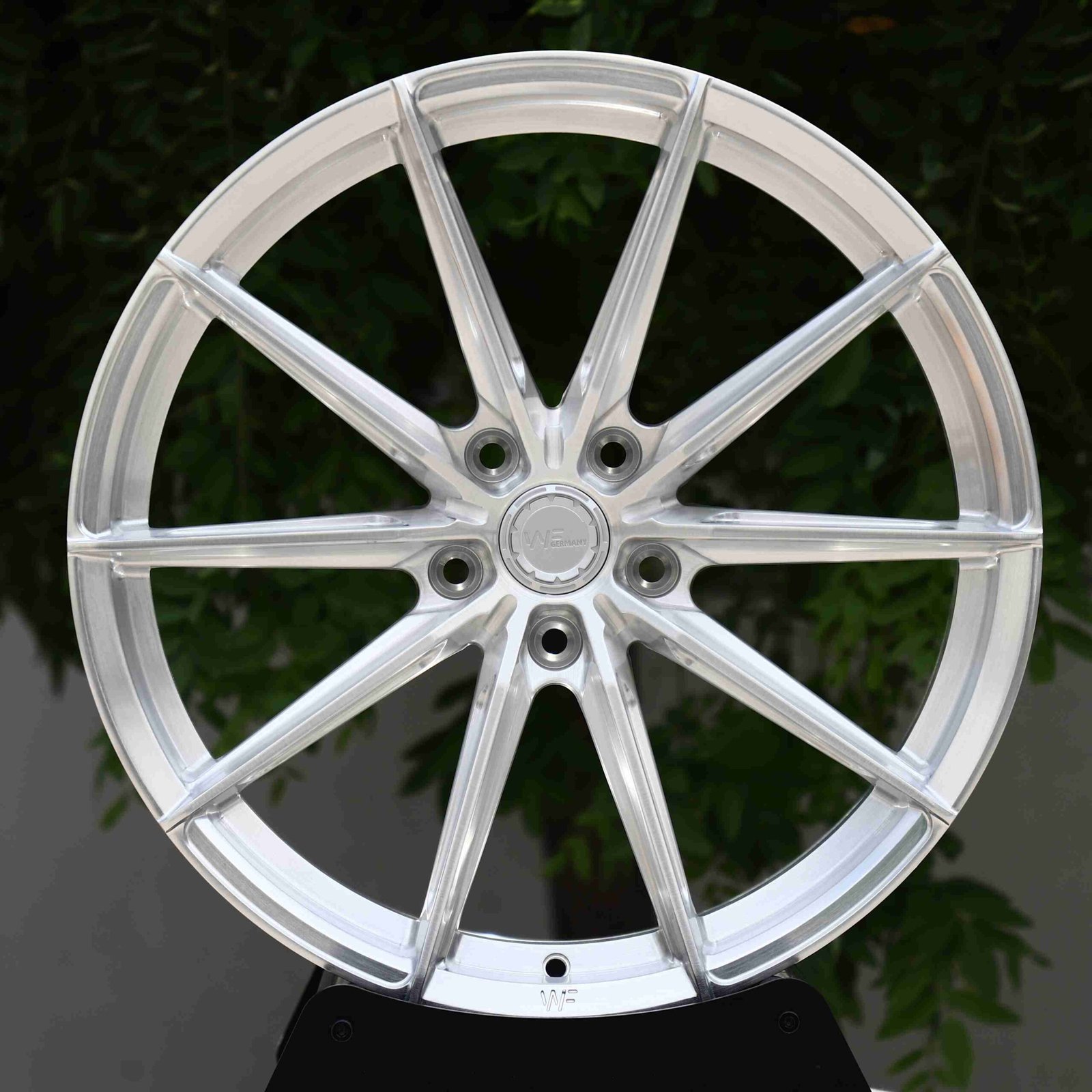 Audi RS3 wheels – Brushed Silver 10-Spoke (Wheelforce-Style), front view