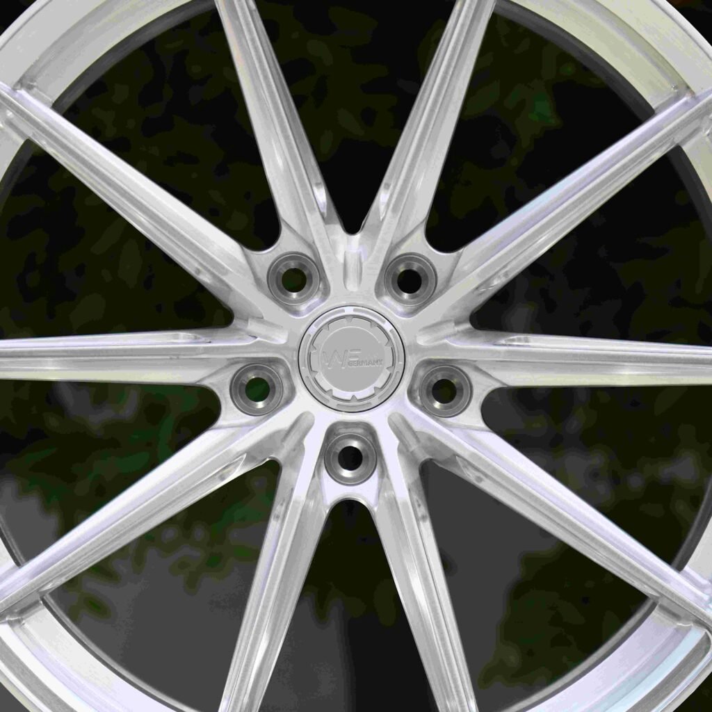Audi A4 B9 wheels – Brushed Silver 10-Spoke (Wheelforce-Style), lip and barrel detail