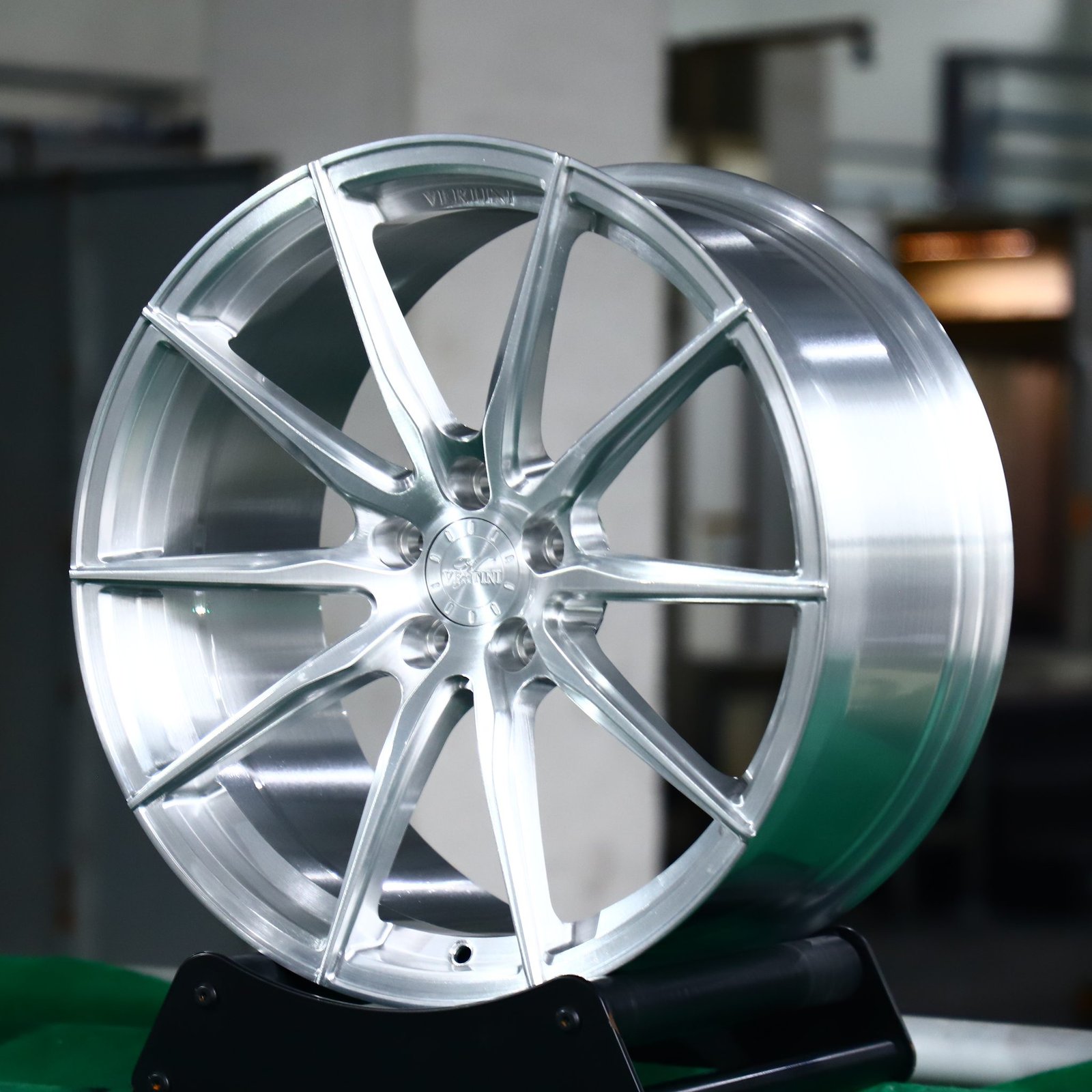 Audi RS3 wheels – Brushed Silver 10-Spoke, front view