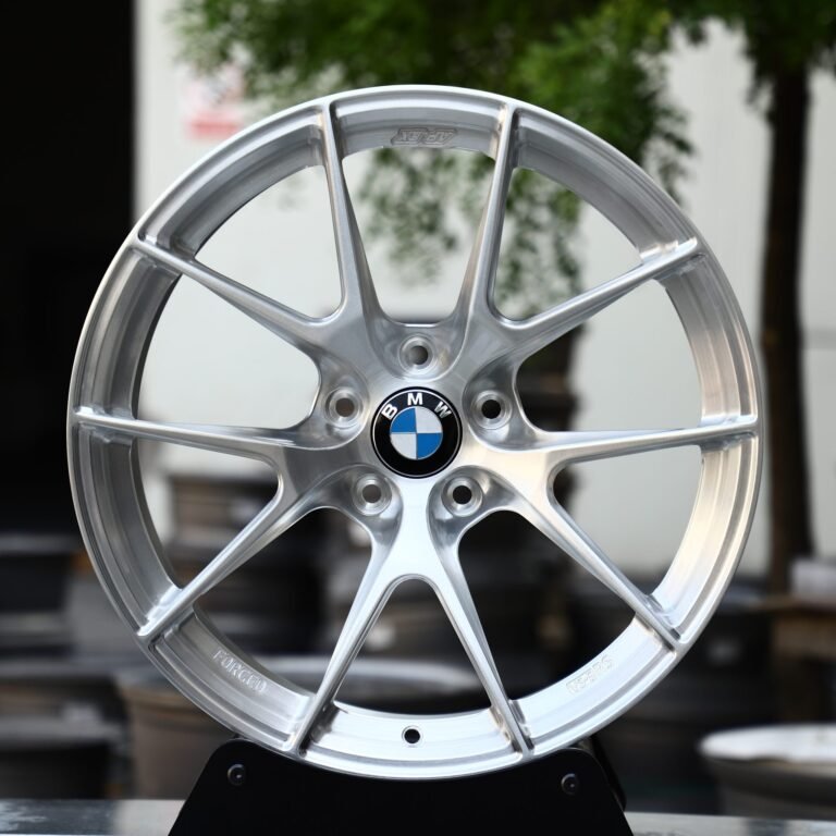 Toyota GR86 wheels – Brushed Silver 5 Y-Spoke, front view
