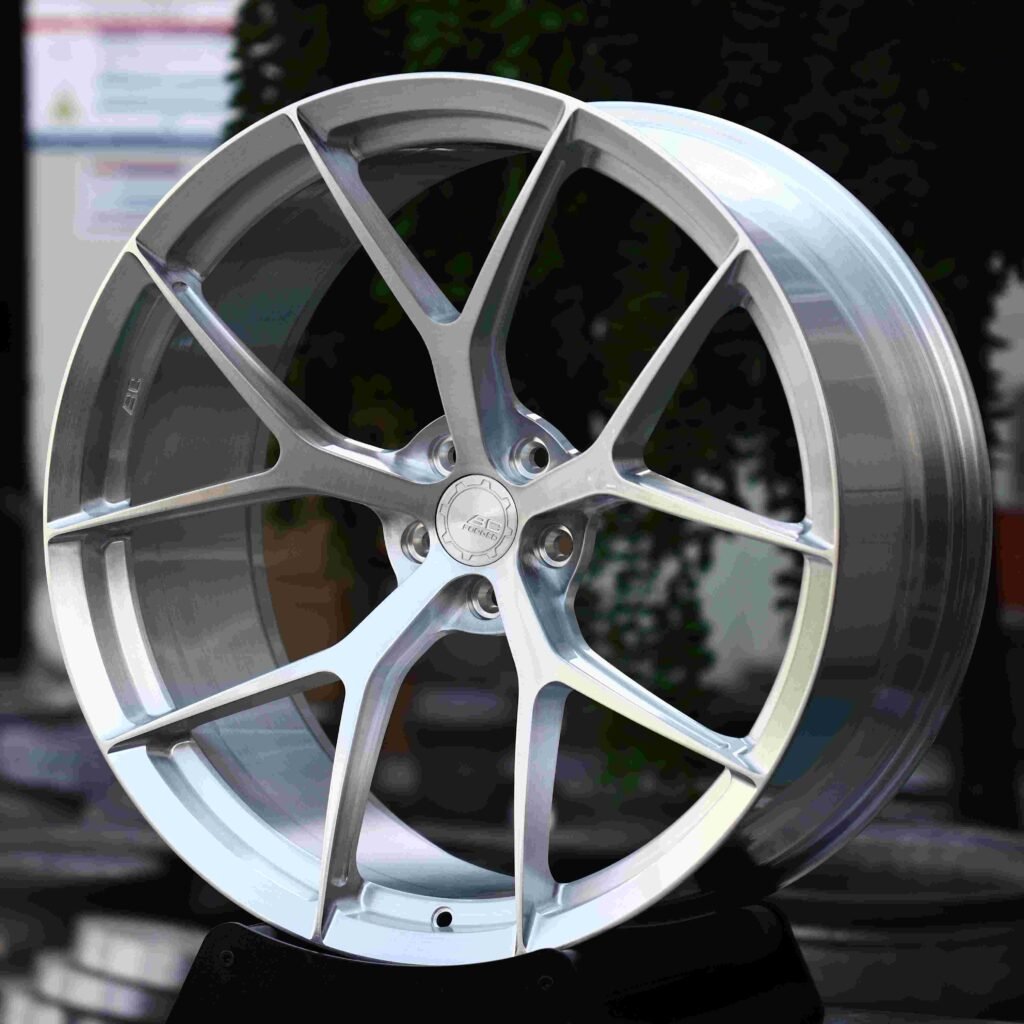 BMW M3 G80 wheels – Brushed Silver 5 Y-Spoke, angled view