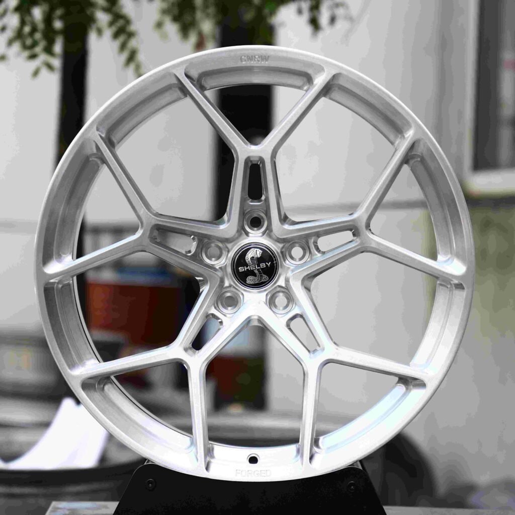 Porsche 911 wheels – Brushed Silver 5 Y-Spoke, front view