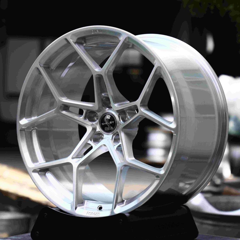 Lamborghini Aventador wheels – Brushed Silver 5 Y-Spoke, angled view