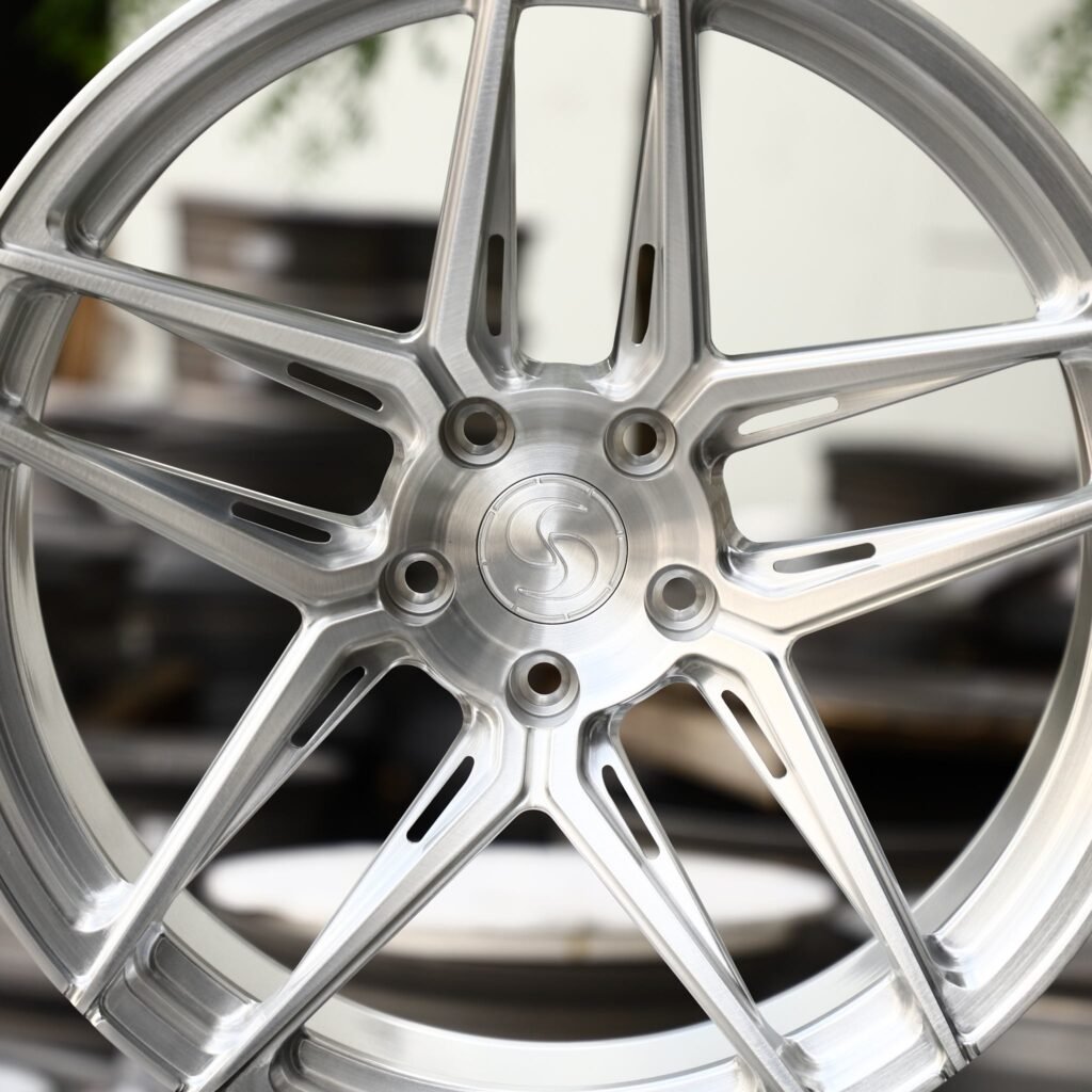 BMW M3 F80 wheels – Brushed Silver 5 Y-Spoke Side-Milled, lip and barrel detail