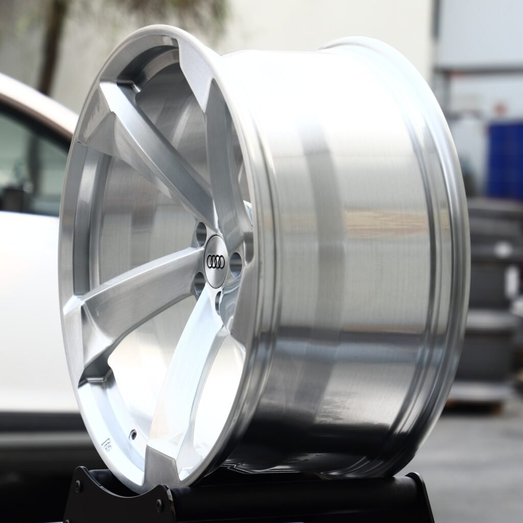 Audi A6 wheels – Brushed Silver Directional Milled, angled view