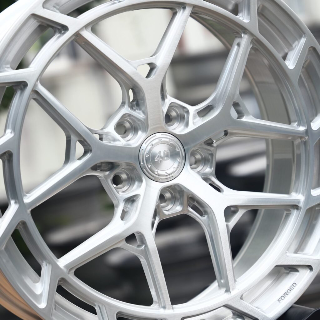 Audi A4 B9 wheels – Brushed Silver Directional Milled, lip and barrel detail