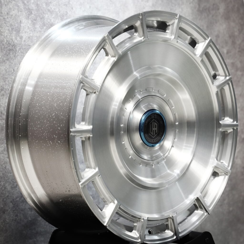 BMW M3 wheels – Brushed Silver Full-Face Floating Cap, angled view