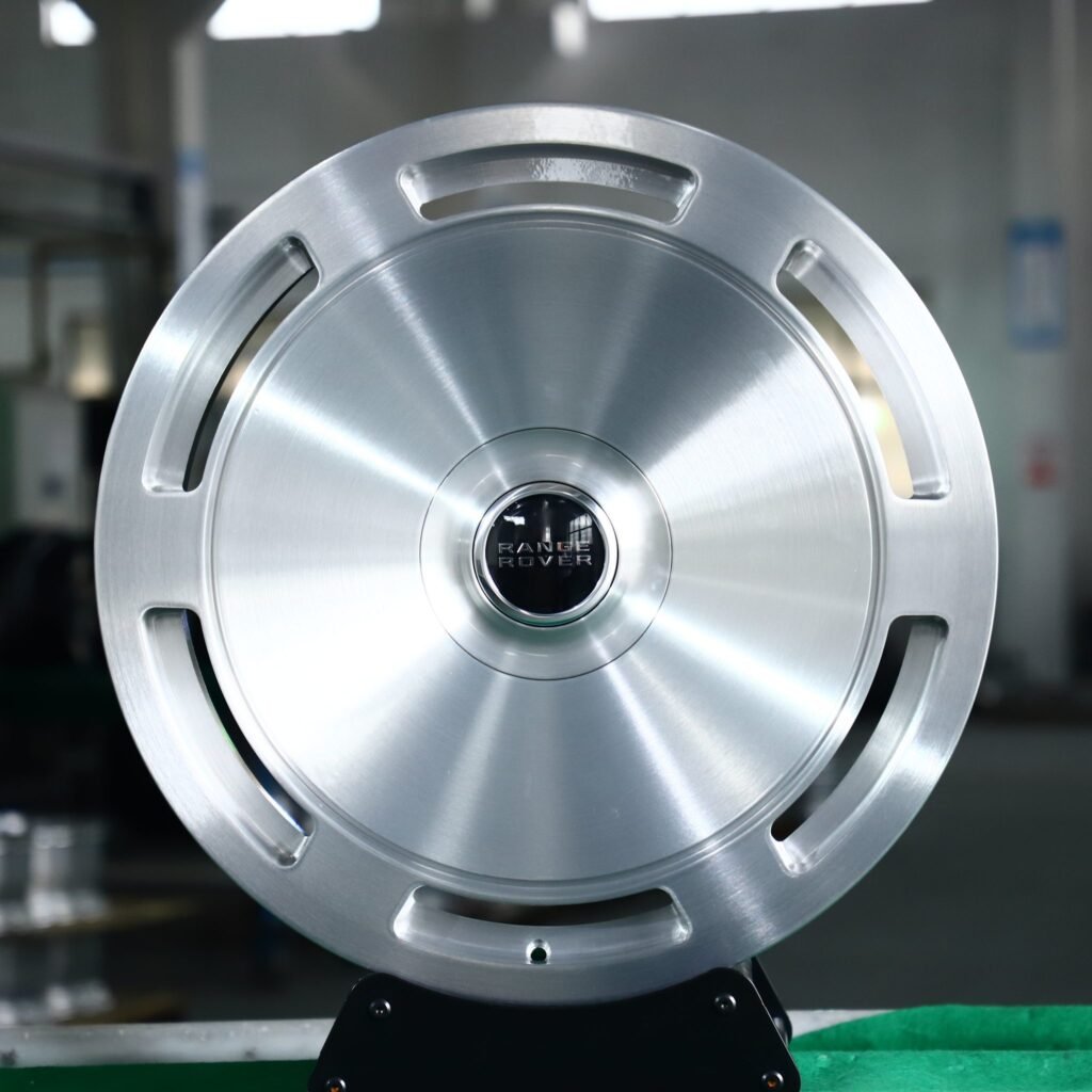 Rolls-Royce Ghost wheels – Brushed Silver Full-Face, front view