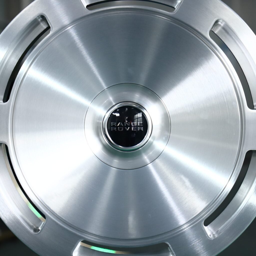 Mercedes-Benz E-Class W213 wheels – Brushed Silver Full-Face, lip and barrel detail