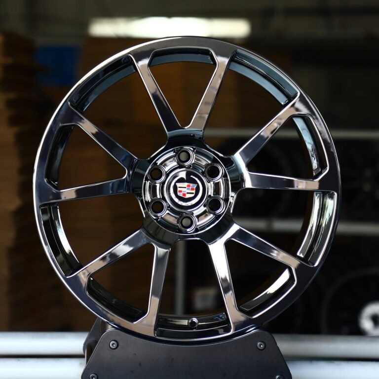 Cadillac Escalade wheels – Black Chrome / Silver 5 Y-Spoke, front view