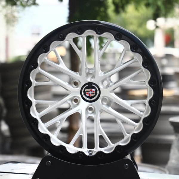 Cadillac Escalade wheels – Silver Black-Ring Beadlock (Cadillac OEM-Style), front view