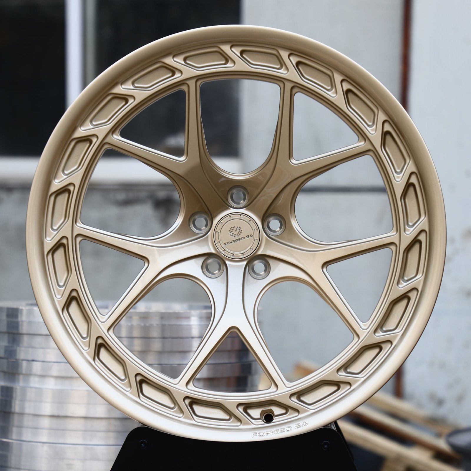 Porsche 911 wheels – Champagne Gold Directional 5 Y-Spoke, front view