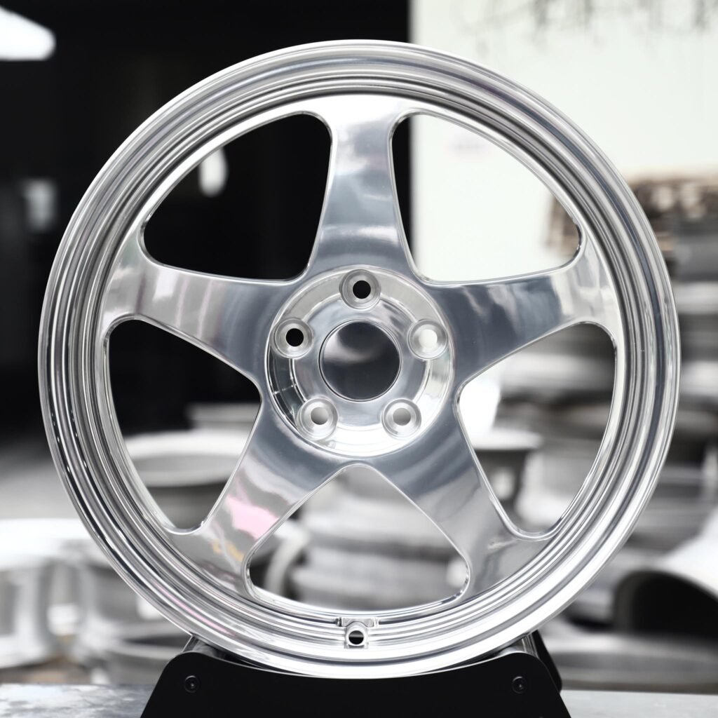 Chevrolet Corvette C7 wheels – Polished 5-Spoke Deep Lip, front view