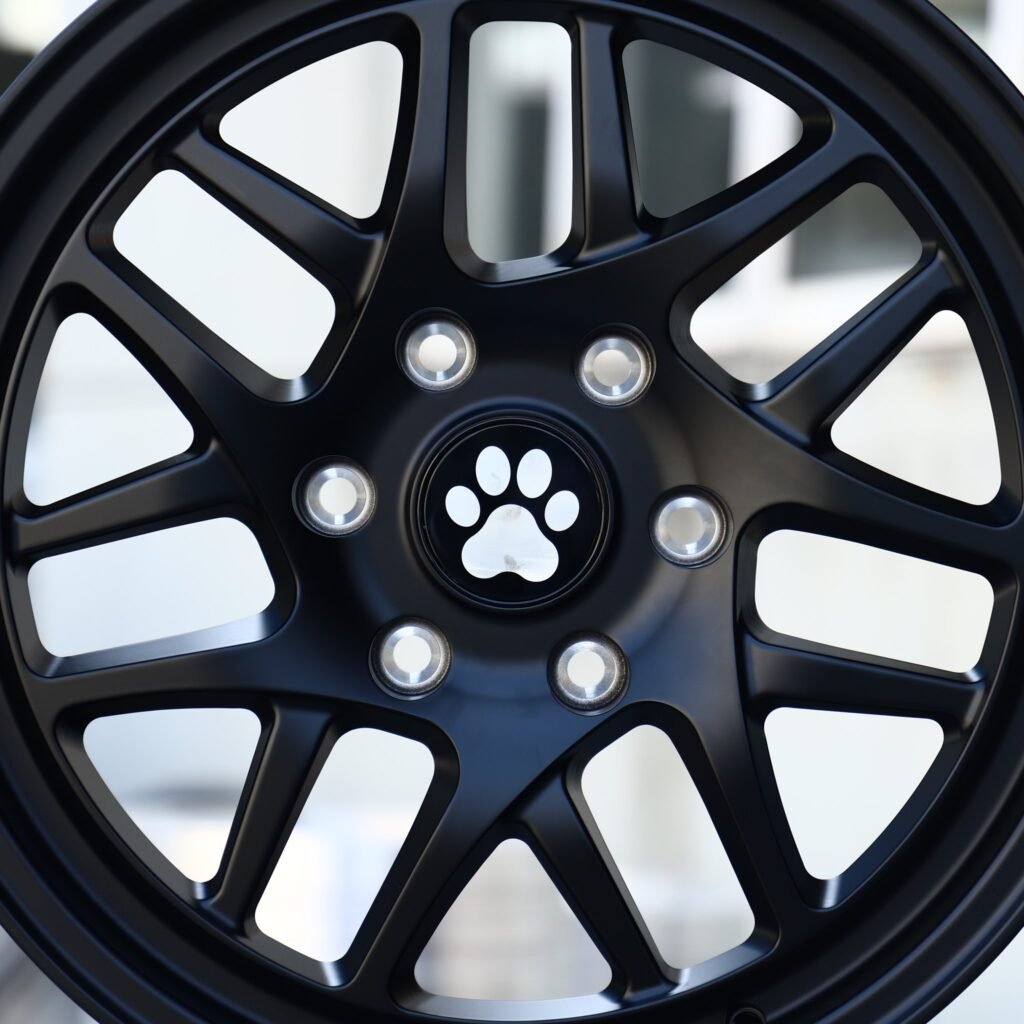 Toyota 4Runner wheels – Matte Black Multi-Spoke, lip and barrel detail