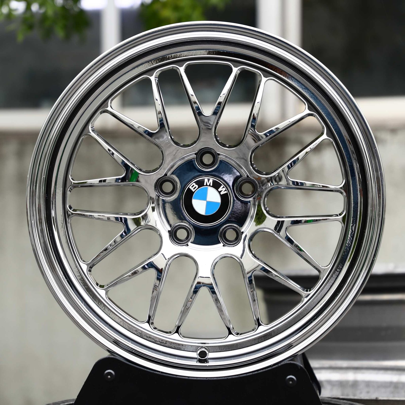 BMW M3 wheels – Chrome 10 Y-Spoke Deep Lip, front view