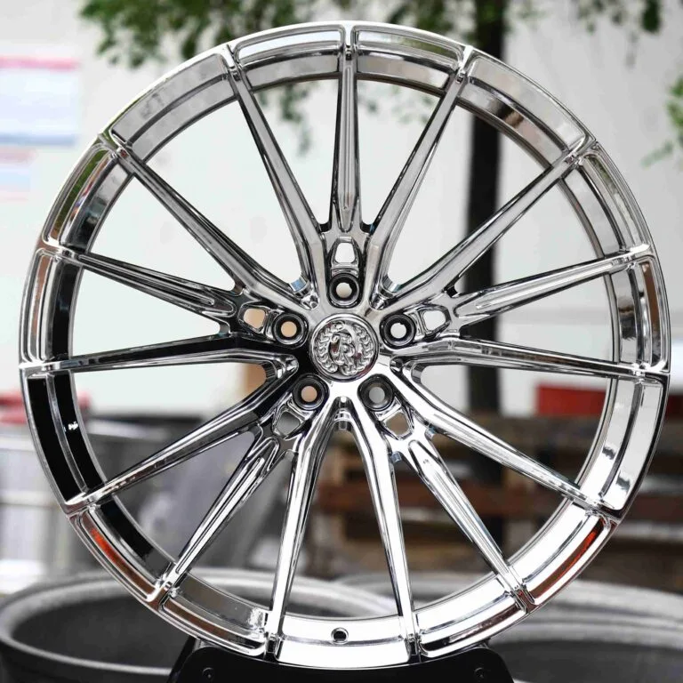 Porsche 911 / 718 Cayman Forged Wheels – Chrome 5 W-Spoke, front view