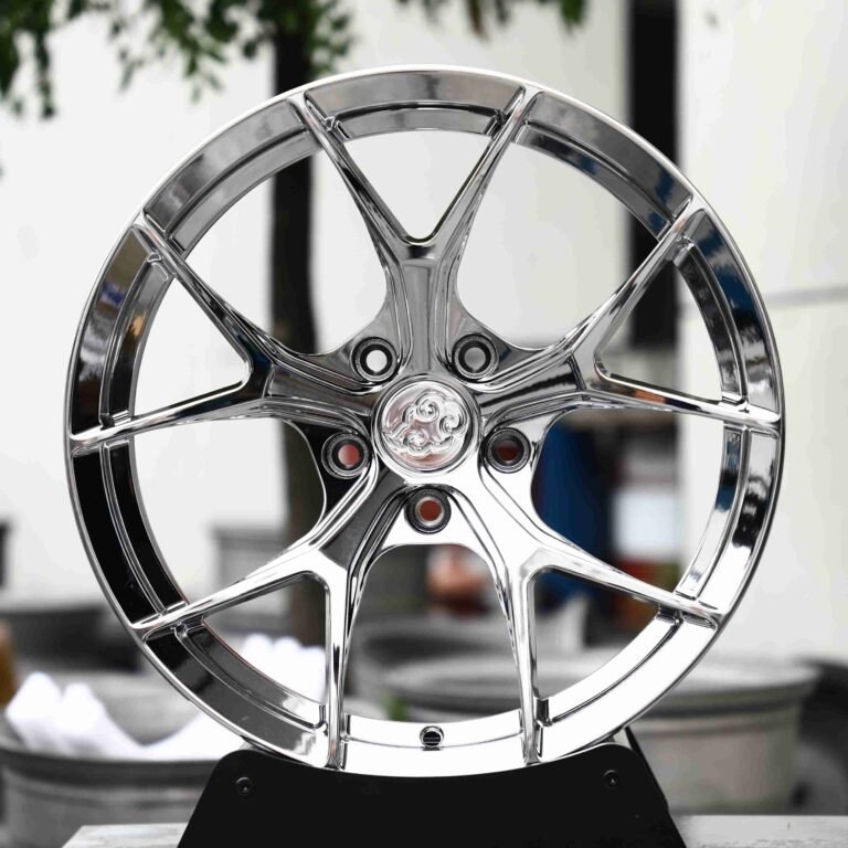 Toyota GR86 wheels – Chrome 5 Y-Spoke, front view