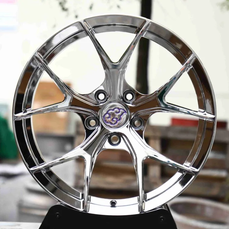 Toyota GR86 wheels – Chrome 5 Y-Spoke, front view