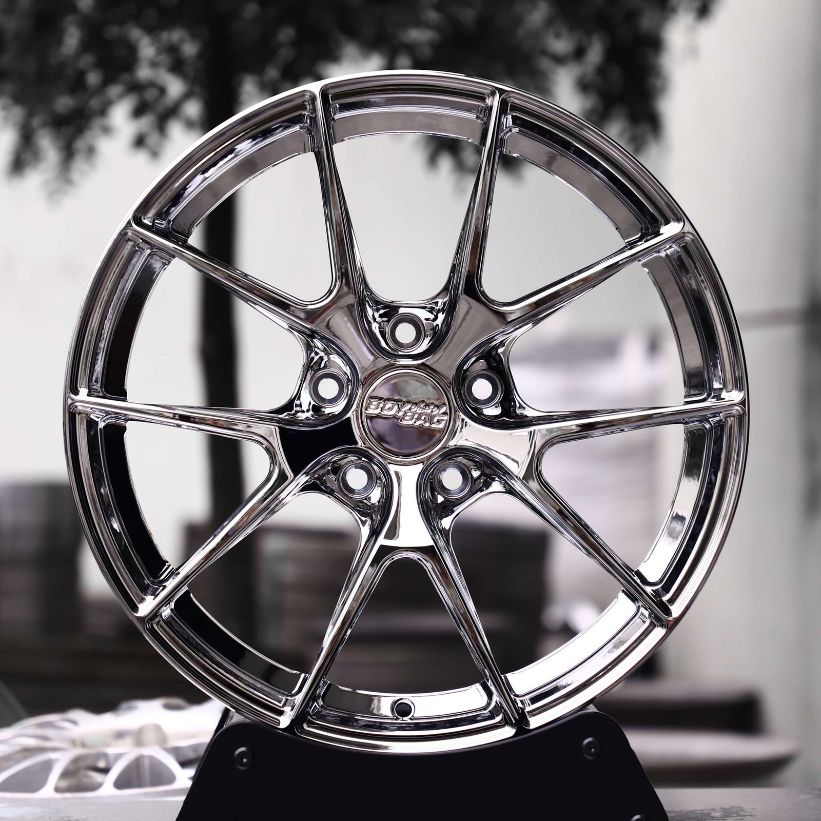 Toyota GR86 wheels – Chrome 5 Y-Spoke, front view