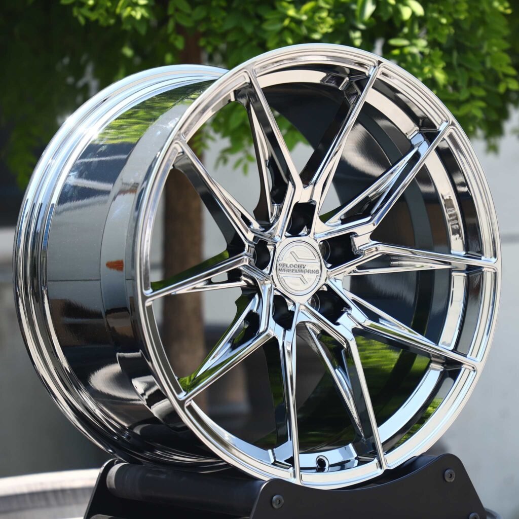 5x130 wheels – Chrome 5 Y-Spoke Side-Milled, side view