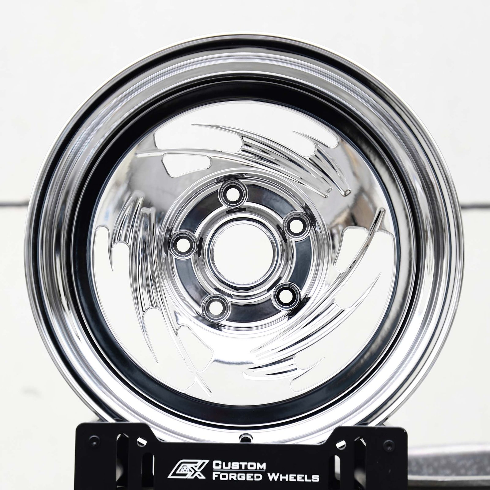 Ford Mustang wheels – Chrome Aero Dish, front view