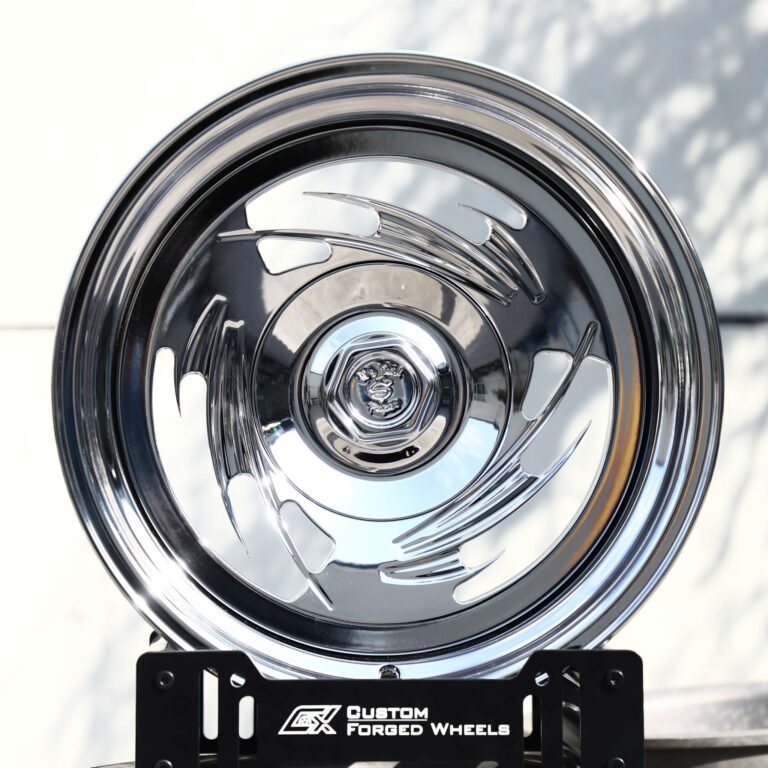 Кованые диски на Geely Coolray — Кованый диск гоночный, хром