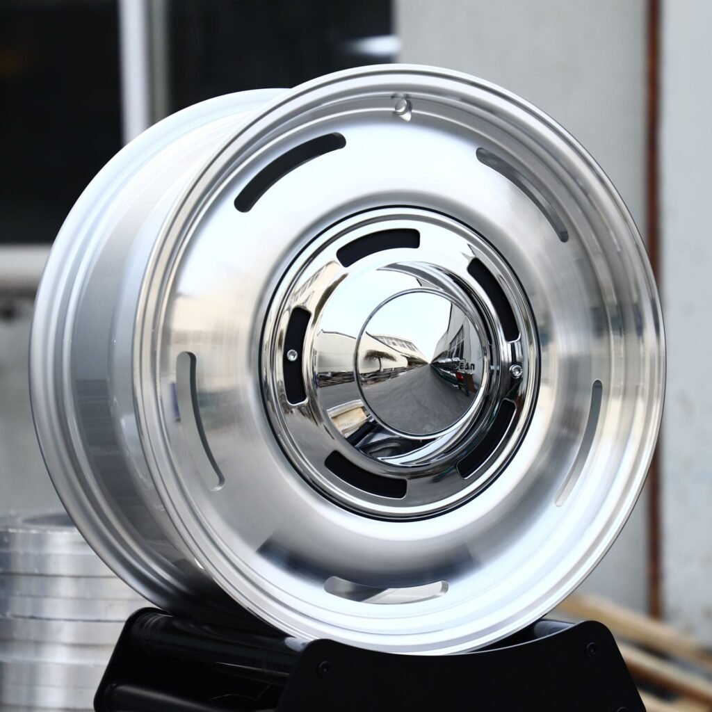 Toyota Land Cruiser wheels – Chrome Aero Dish, angled view